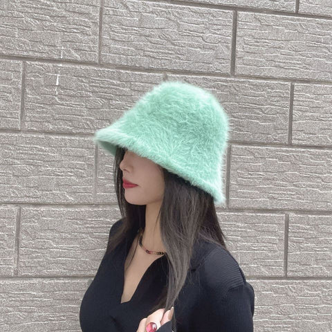 Winter Warm Fuzzy Bucket Hat for Women – Cozy, Stylish & Face-Slimming