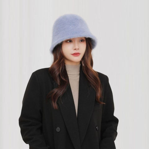 Winter Warm Fuzzy Bucket Hat for Women – Cozy, Stylish & Face-Slimming