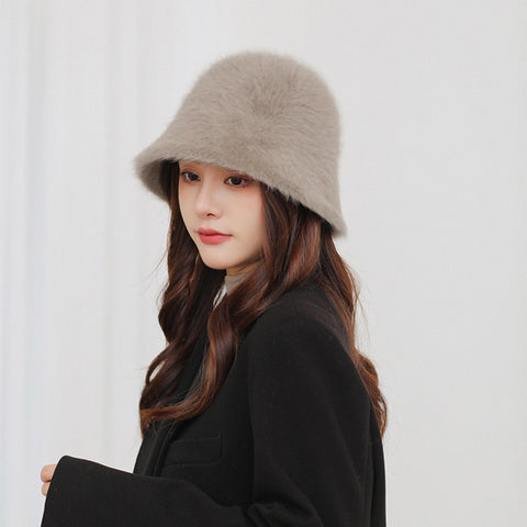 Winter Warm Fuzzy Bucket Hat for Women – Cozy, Stylish & Face-Slimming