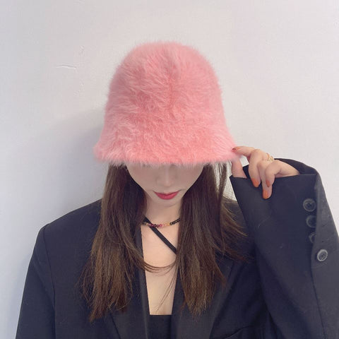 Winter Warm Fuzzy Bucket Hat for Women – Cozy, Stylish & Face-Slimming