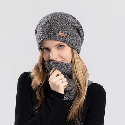 Cozy Knit Beanie Set – Fashion Meets Warmth